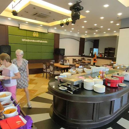 Mayflower Grande Hotel Phitsanulok Εξωτερικό φωτογραφία