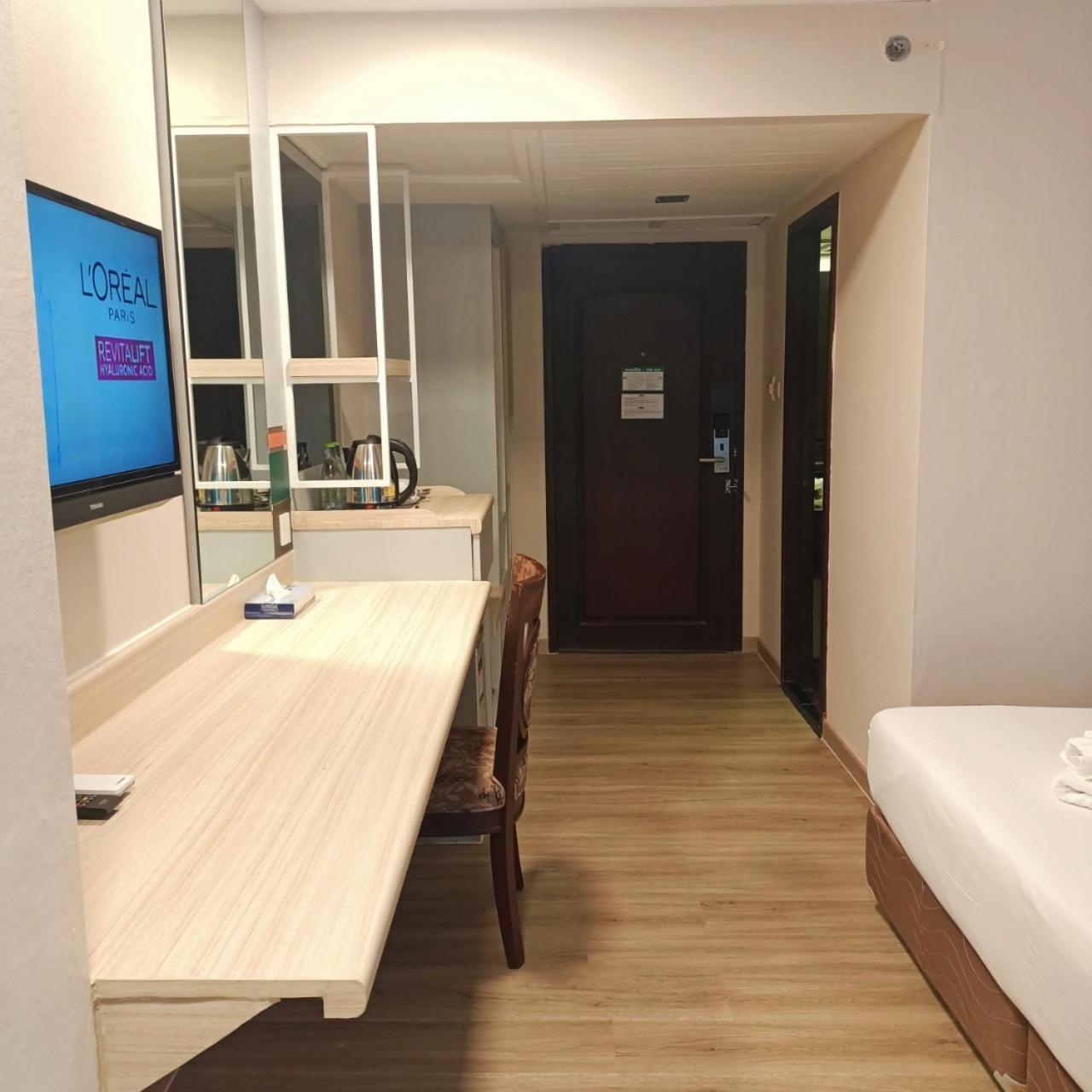 Mayflower Grande Hotel Phitsanulok Εξωτερικό φωτογραφία