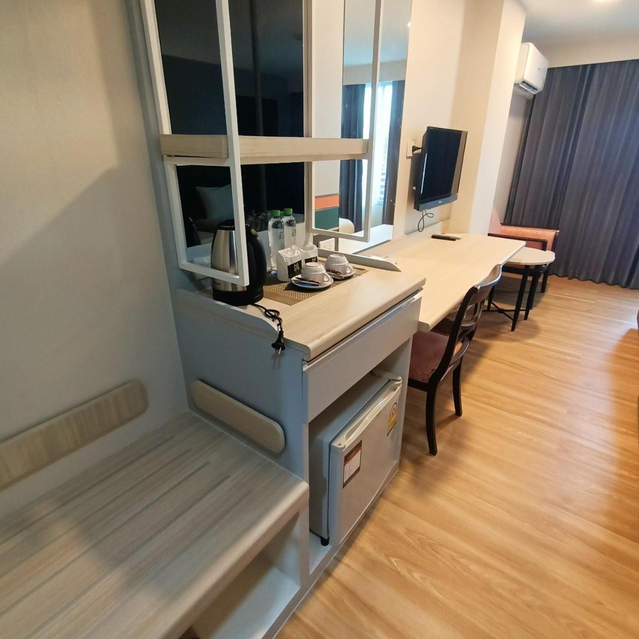 Mayflower Grande Hotel Phitsanulok Εξωτερικό φωτογραφία