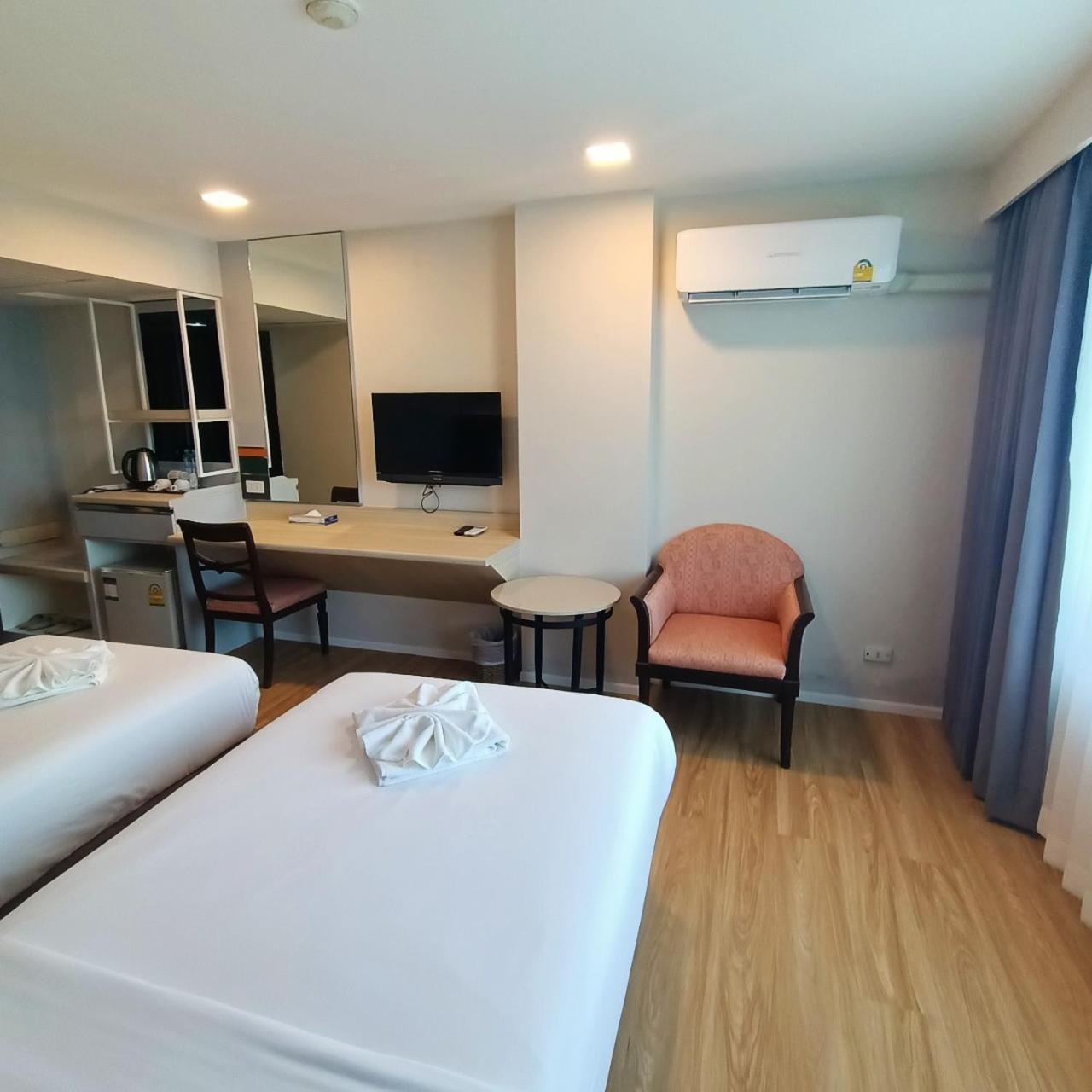 Mayflower Grande Hotel Phitsanulok Εξωτερικό φωτογραφία
