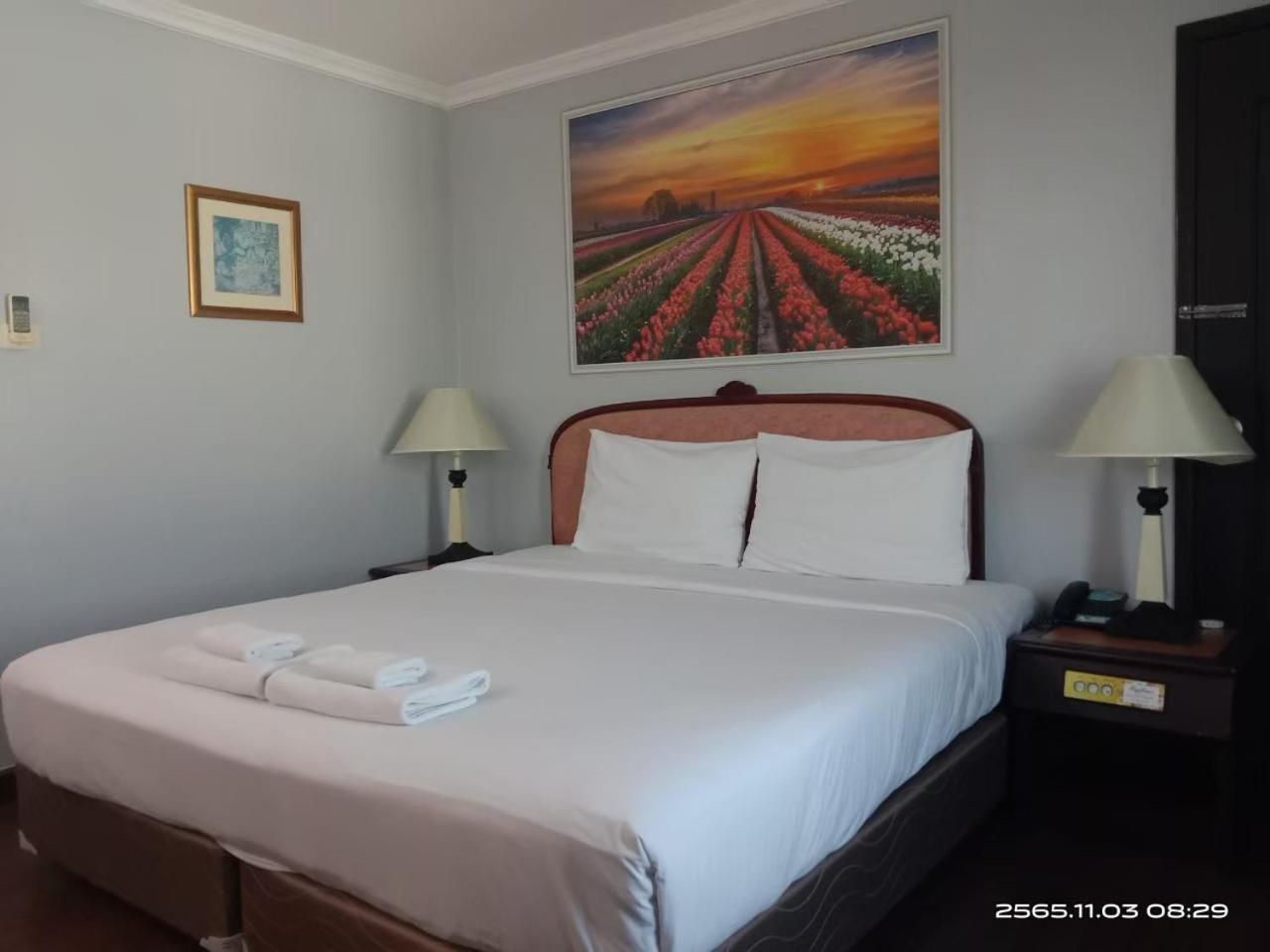 Mayflower Grande Hotel Phitsanulok Εξωτερικό φωτογραφία